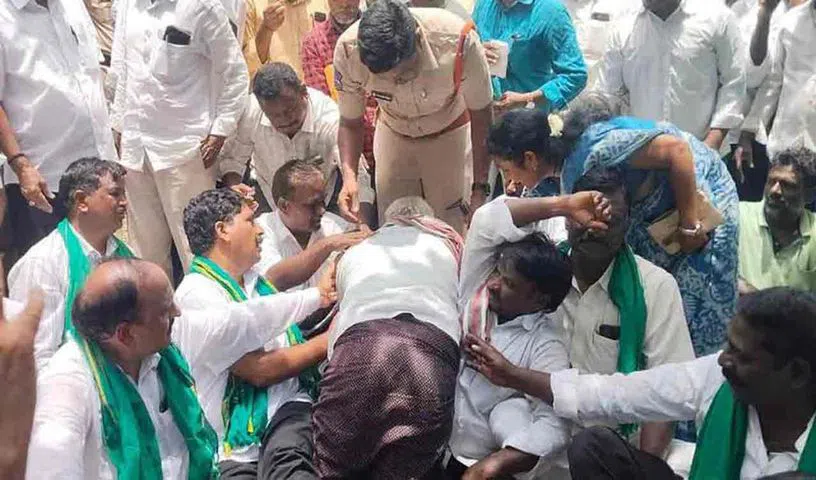 Khammam Farmers Protest Severe Irrigation Crisis